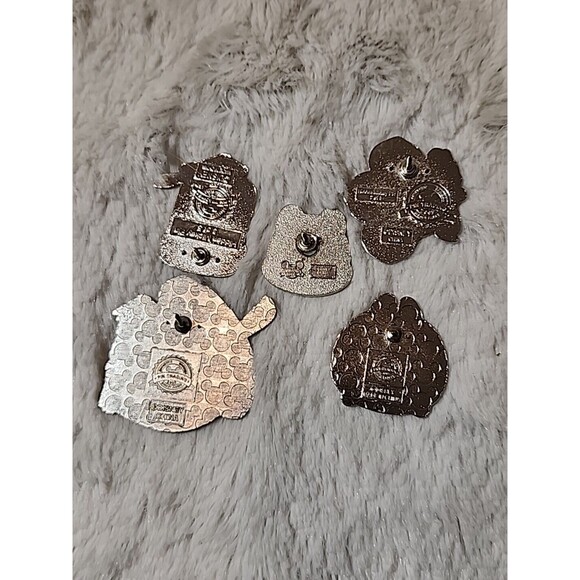 Disney Collectible Pins J-11 CHIP & DALE CHIPMUNKS Theme Park Set Lot of 5 - Picture 2 of 3